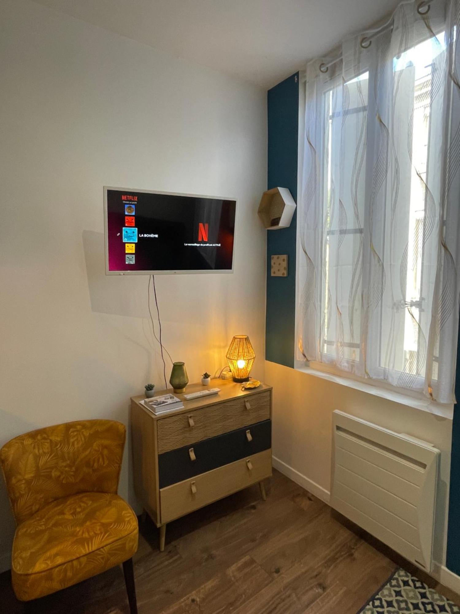 Chez Jean-Yves Et Zoe - La Boheme - Au Calme, Tres Propre, Proche Parkings Daire Niort Dış mekan fotoğraf